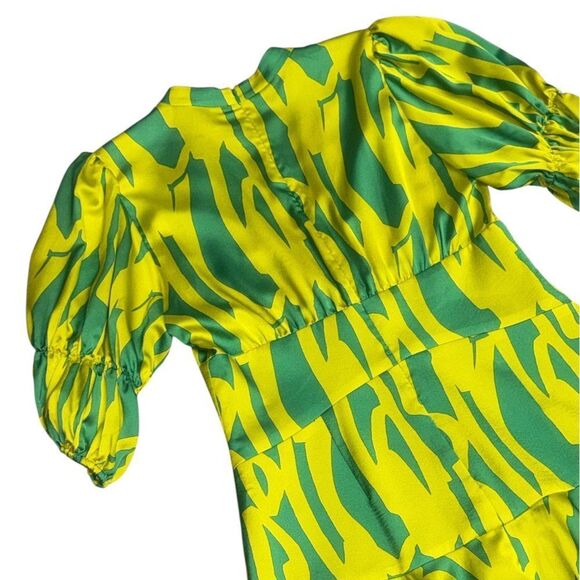 ALEXIS X REVOLVE green & yellow short sleeve Idun mini Dress in Citrus Gehry - Picture 6 of 9